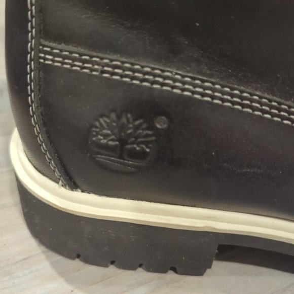 NWOT Timberland Black Leather Boots - Picture 3 of 9
